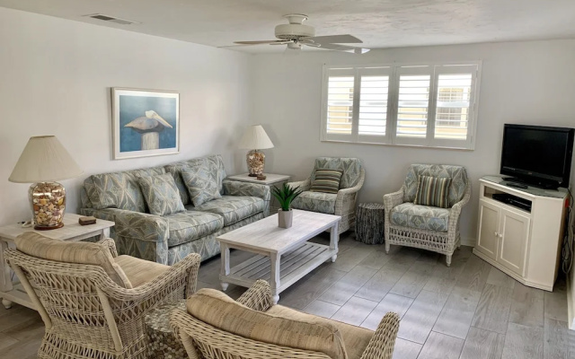 photo 3 of Island House Beach Resort V32 by RedAwning