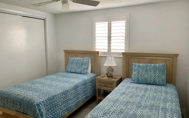 photo 5 of Island House Beach Resort V32 by RedAwning