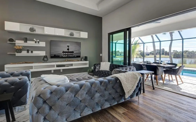 photo 3 of Island Pearl