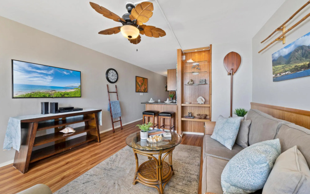 photo 2 of Island Sands 210