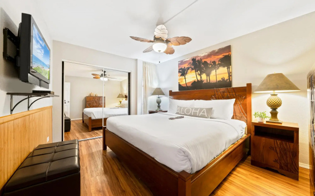 photo 3 of Island Sands 210