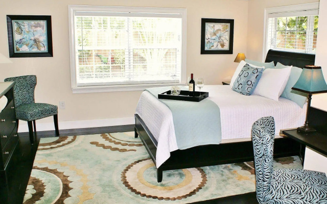 photo 4 of Island Sands Inn