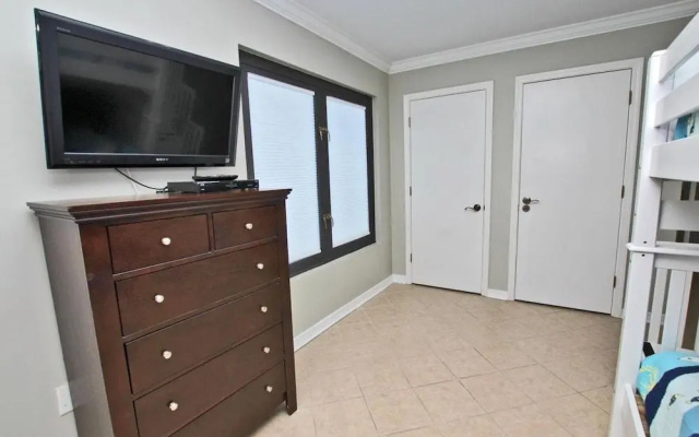 photo 2 of Island Winds West 280