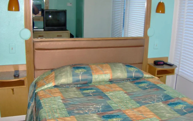 photo 3 of Islander Beach Resort