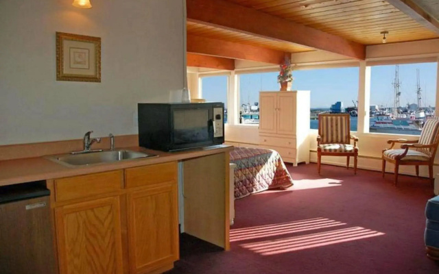 photo 4 of Islander Westport