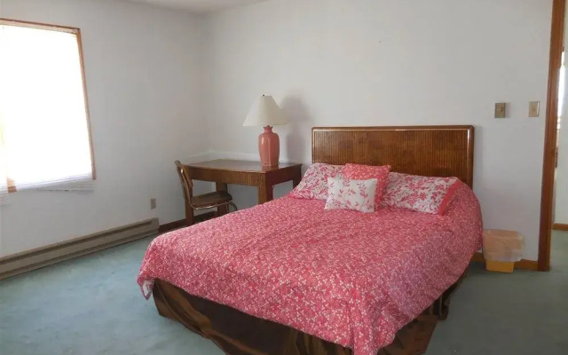 photo 3 of Isle of the Palms - 9 Br Home