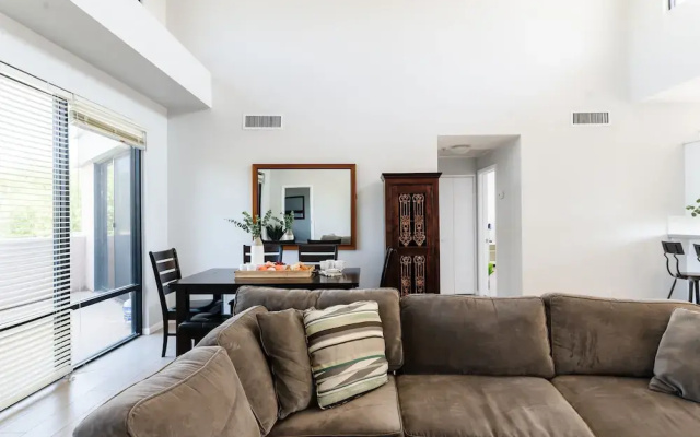 photo 4 of Ivory II By Avantstay Gorgeous Spacious Home w/ Views Close To Old Town