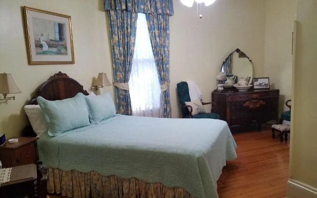 photo 5 of Ivy Bed and Breakfast