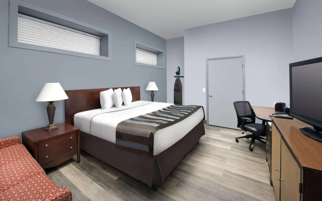 photo 3 of Ivy City Hotel