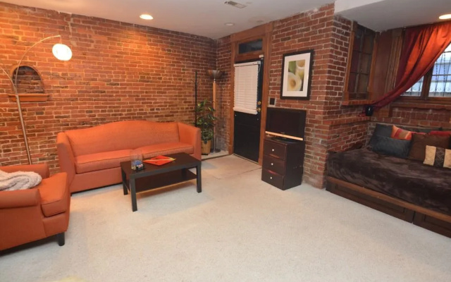 photo 4 of Ivy Mansion at Dupont Circle