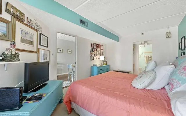 photo 3 of Jacksonville Beachdrifter 403 - Two Bedroom Condo
