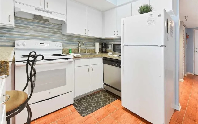 photo 3 of Jacksonville Beachdrifter 406 - Two Bedroom Condo