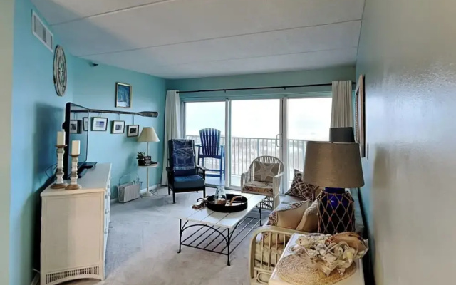 photo 2 of Jacksonville Beachdrifter by Distinctive Beach Rentals