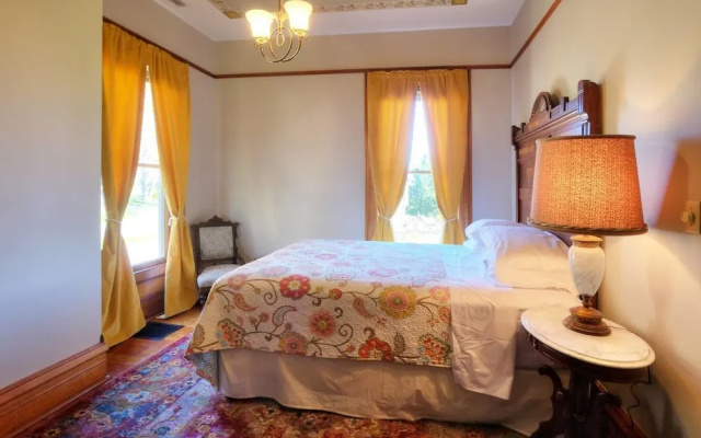 photo 4 of Jacksonville's Historic Nunan House
