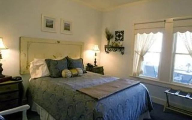 photo 4 of Magnolia Hotel