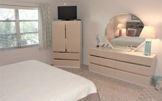 photo 4 of Jamaica Royale 025 - 1 Bedroom Condo