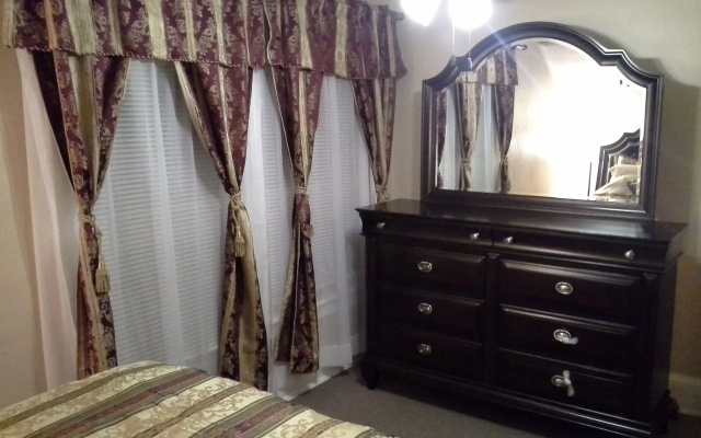 photo 2 of JARVIS West Blvd 6BD Villa by Edgewater Park Downtown