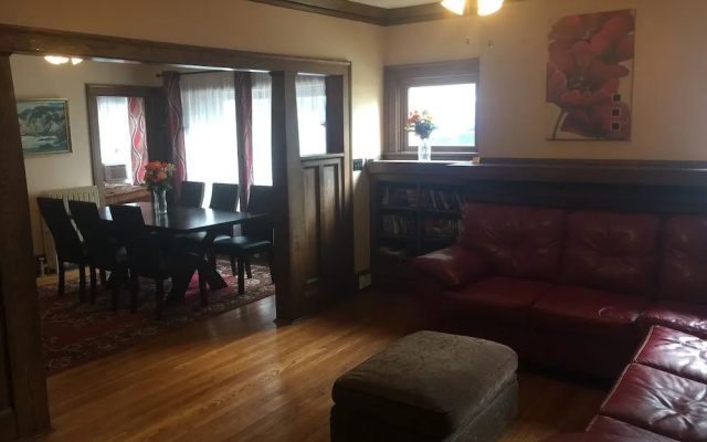 photo 4 of JARVIS West Blvd 6BD Villa by Edgewater Park Downtown