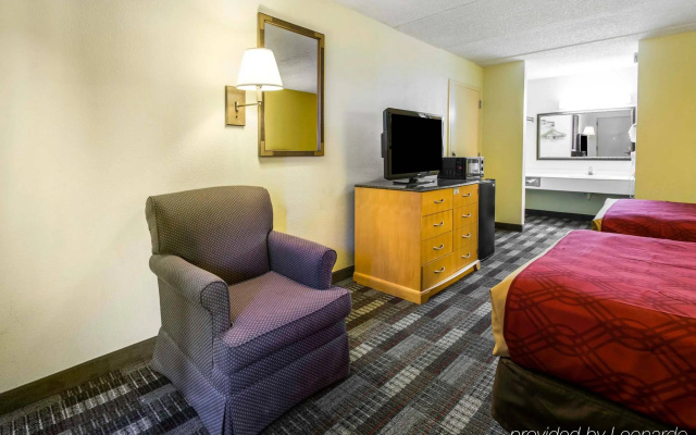 photo 4 of SureStay by Best Western Jacksonville Airport