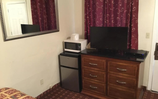 photo 2 of Jerry's Motel Of Oakdale