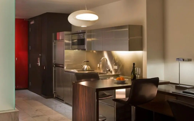 photo 2 of Jet Luxury At Palms Place