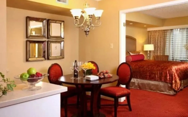 photo 4 of Jockey Club 2 bed 2 ba