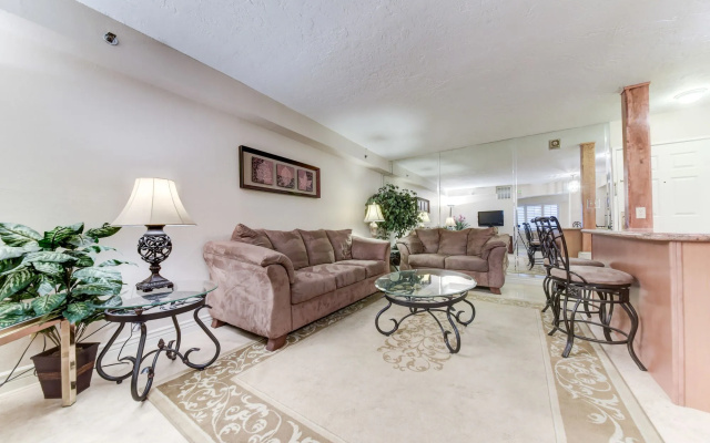photo 2 of Jockey Club Suites