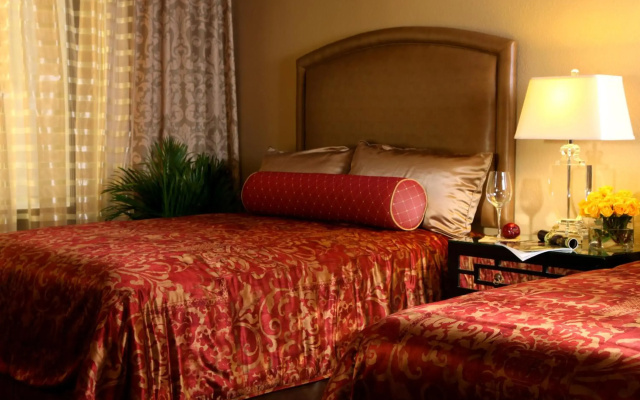 photo 4 of Jockey Club Suites