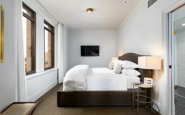 photo 4 of John Hand Club Hotel