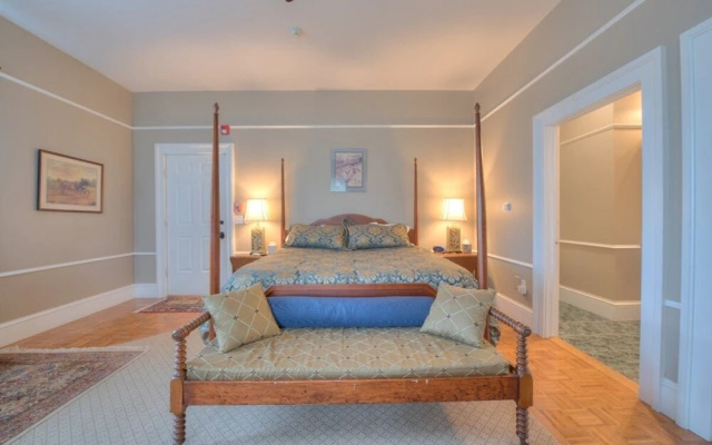 photo 5 of John Joseph Inn