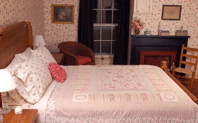 photo 3 of John Morris Manor Bed & Breakfast