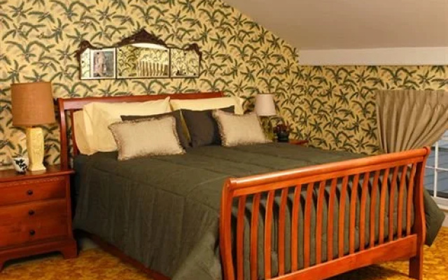 photo 5 of John Morris Manor Bed & Breakfast