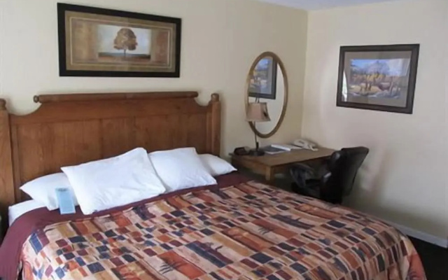 photo 2 of Jonathan Creek Inn and Villas