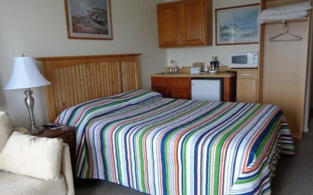 photo 2 of Jonathan's Hotel