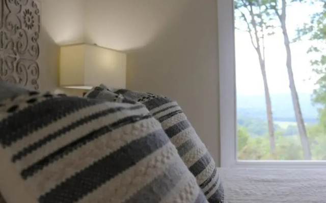 photo 5 of Journey House With Views