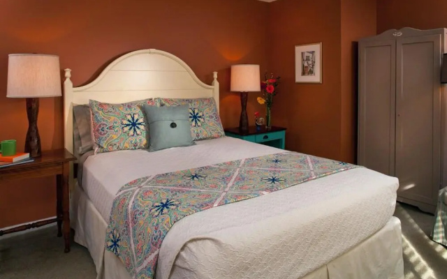 photo 3 of Journey Inn Bed & Breakfast