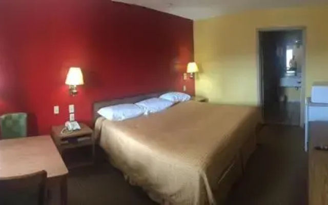 photo 3 of Journey's Inn