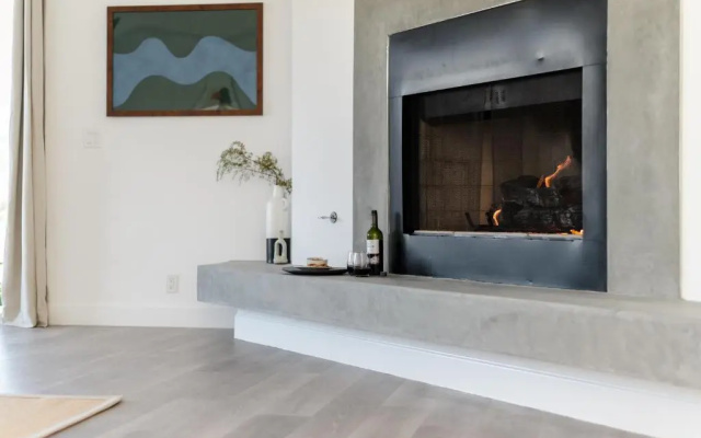 photo 5 of Julep by AvantStay Stylish 9 BR Estate w Mid-Century Modern Decor