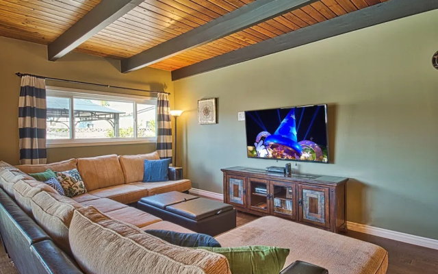 photo 2 of Jungle Cruise 4 Bedrooms 2.5 Bathrooms Home