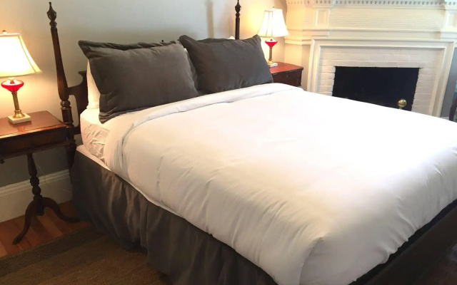 photo 2 of Windsor Mansion Inn