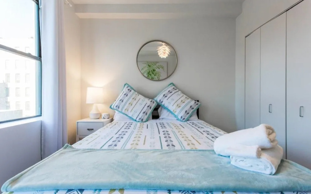 photo 2 of Juniper Mist - Modern 1 Bdr in Downtown