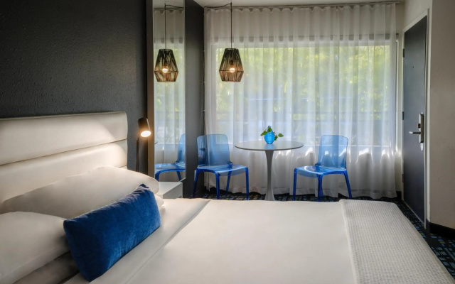 photo 4 of Jupiter Hotel