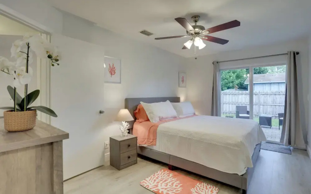 photo 4 of Jupiter Townhome w/ Patio & Yard ~ 6 Mi to Beach!