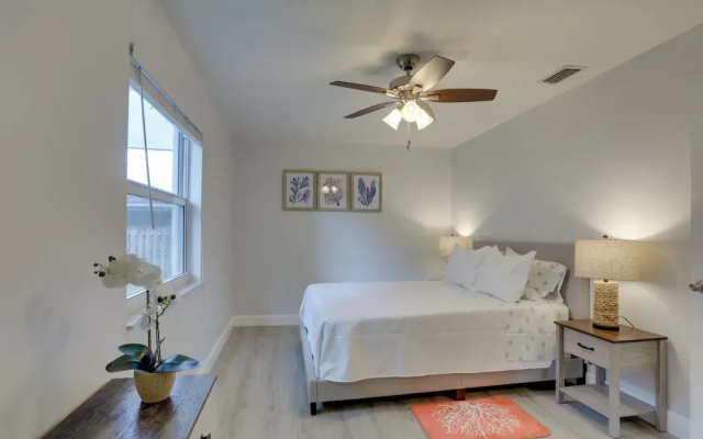 photo 5 of Jupiter Townhome w/ Patio & Yard ~ 6 Mi to Beach!