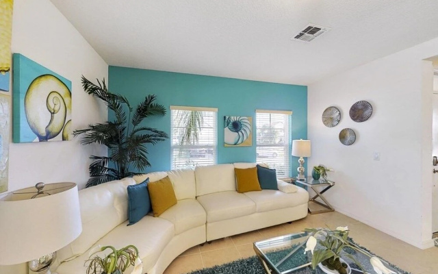 photo 2 of Just Reduced Beautiful 5 Bed Pool & Lots Of Space 5 Bedroom Home by Redawning