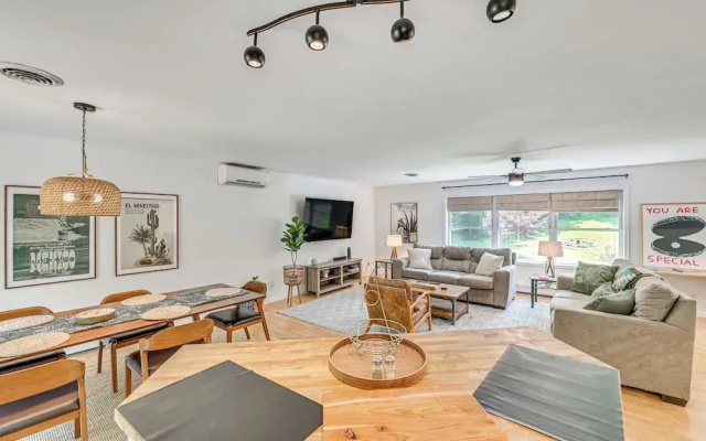 photo 5 of Family-friendly Saugerties Home w/ Hot Tub & Games