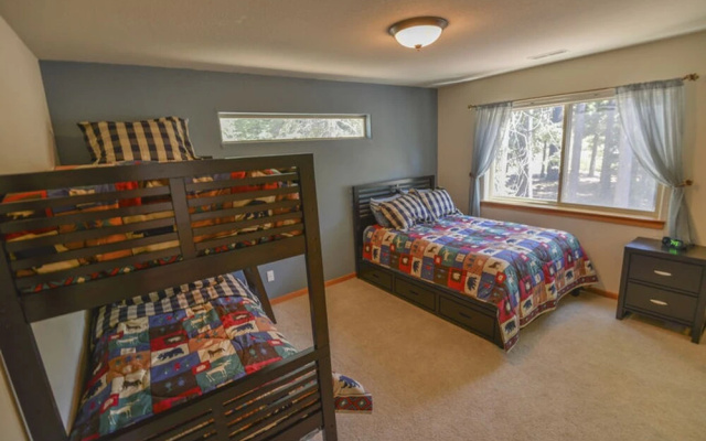 photo 4 of Kantor's Hideout by Tahoe Mountain Properties