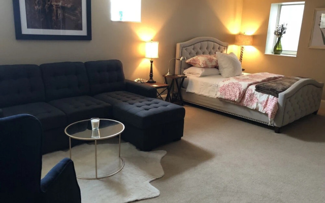 photo 3 of Kara's Kottages @ Cedar St