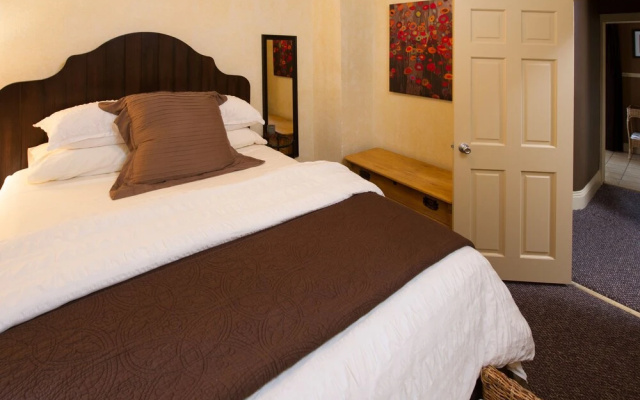 photo 2 of Kara's Kottages @ W. Main St