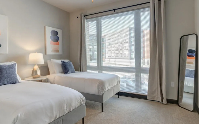 photo 4 of Kasa Family Friendly Westown 2BD Amenity Access Milwaukee